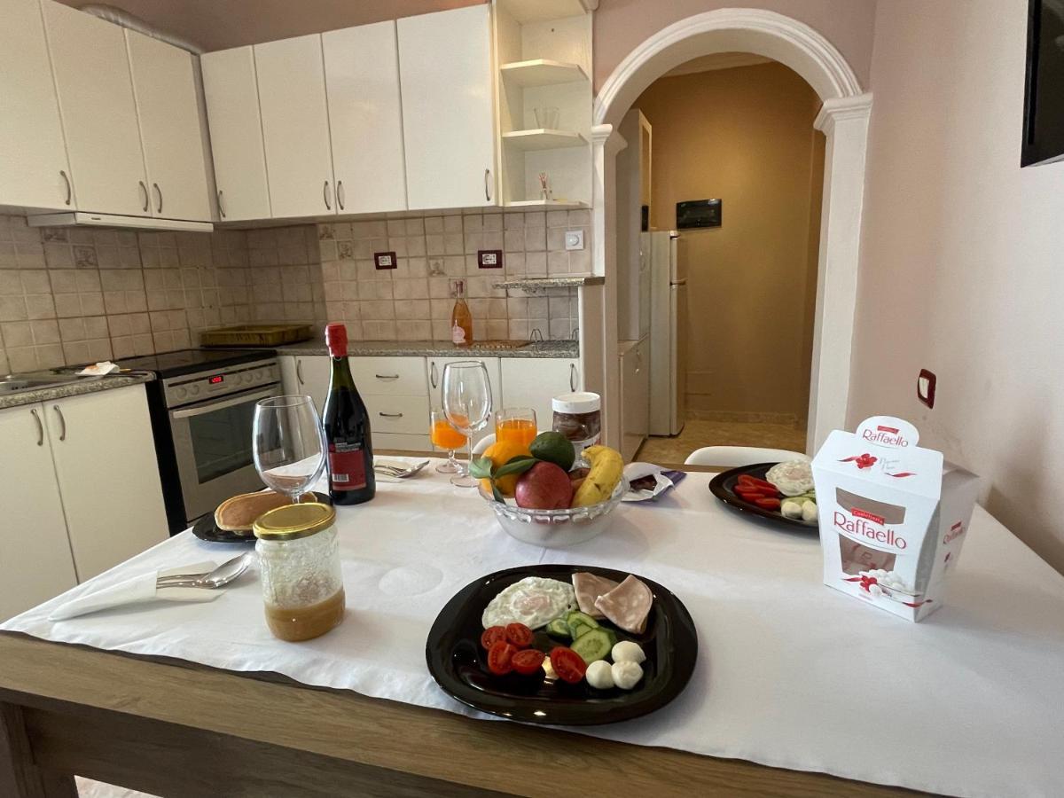 فلورا Sea View Apartment المظهر الخارجي الصورة