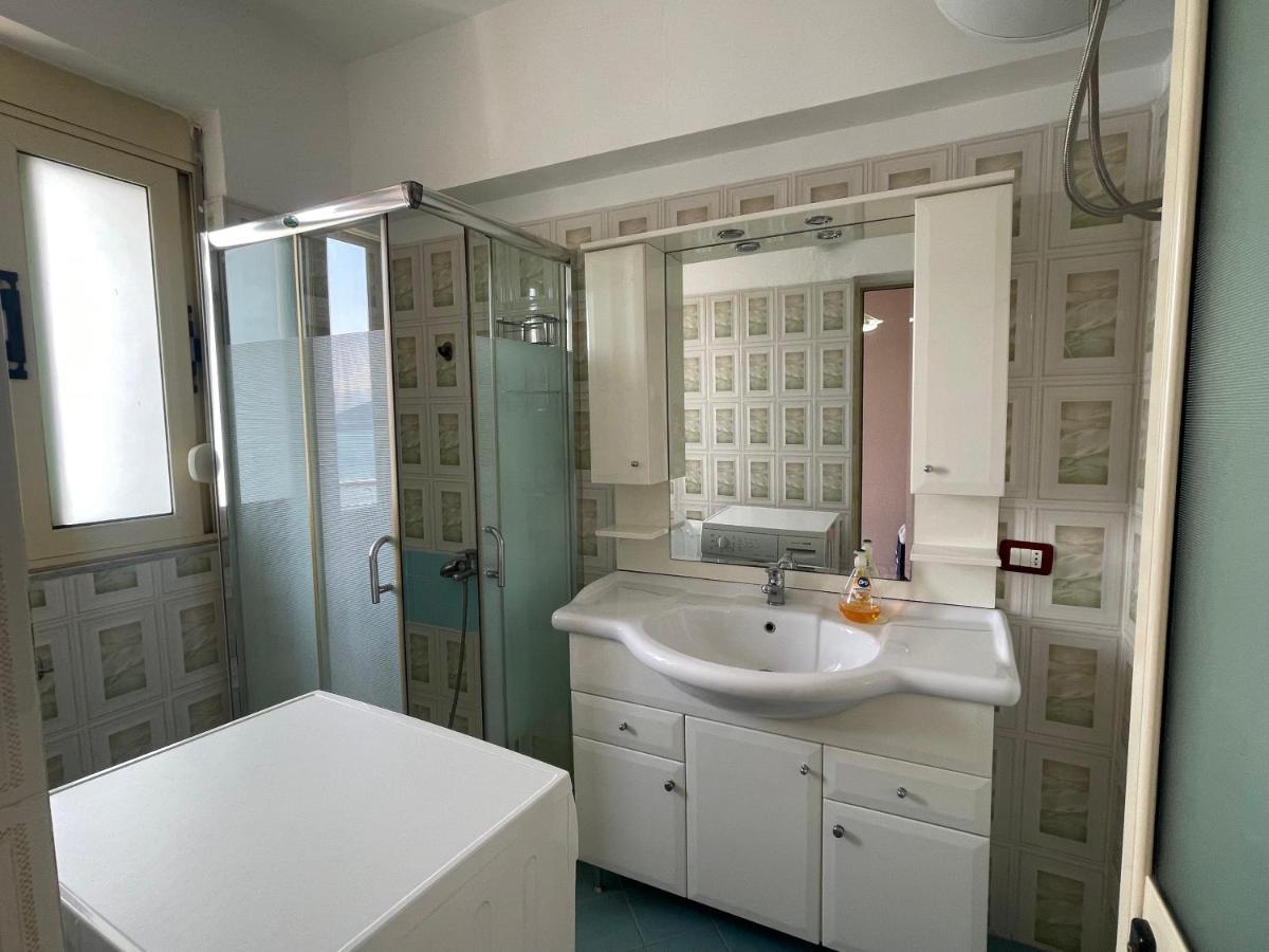 فلورا Sea View Apartment المظهر الخارجي الصورة